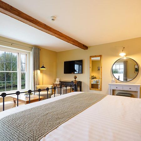 בקלס Waveney House Hotel מראה חיצוני תמונה