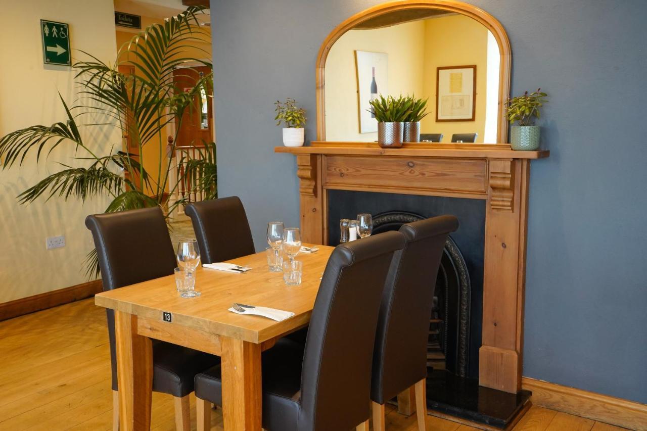 בקלס Waveney House Hotel מראה חיצוני תמונה