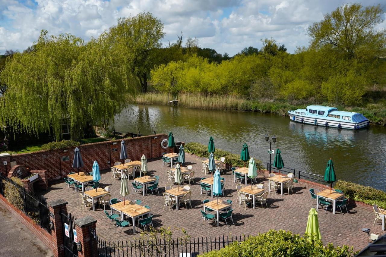 בקלס Waveney House Hotel מראה חיצוני תמונה