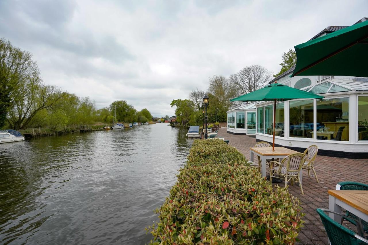 בקלס Waveney House Hotel מראה חיצוני תמונה