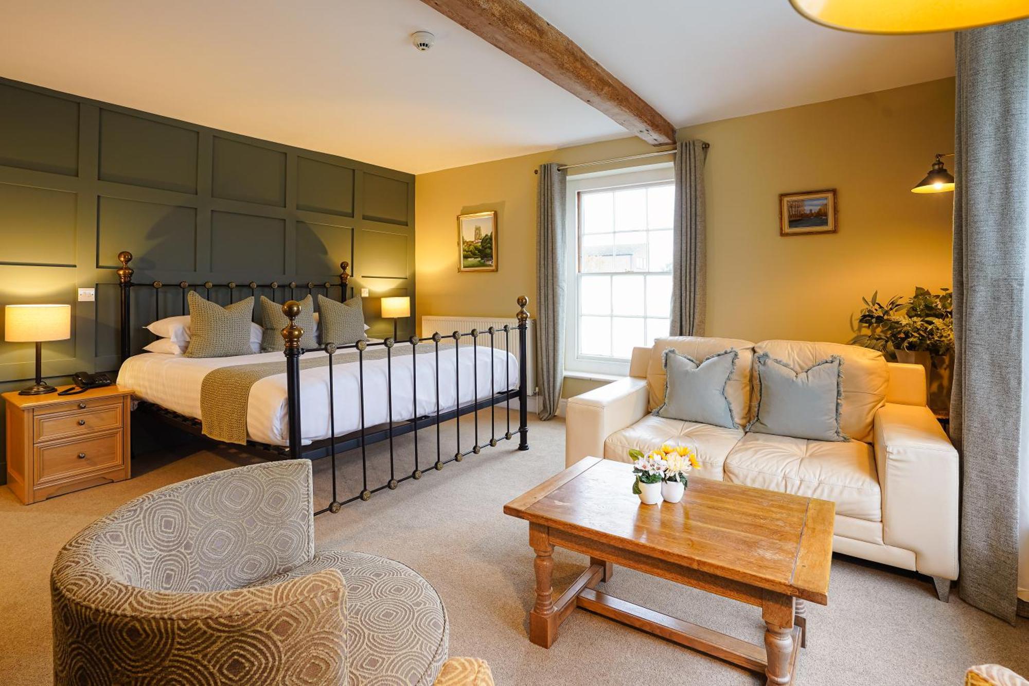 בקלס Waveney House Hotel מראה חיצוני תמונה