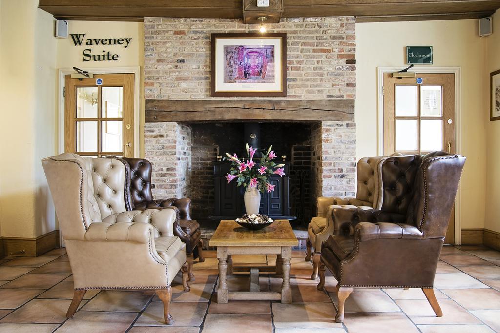 בקלס Waveney House Hotel מראה חיצוני תמונה