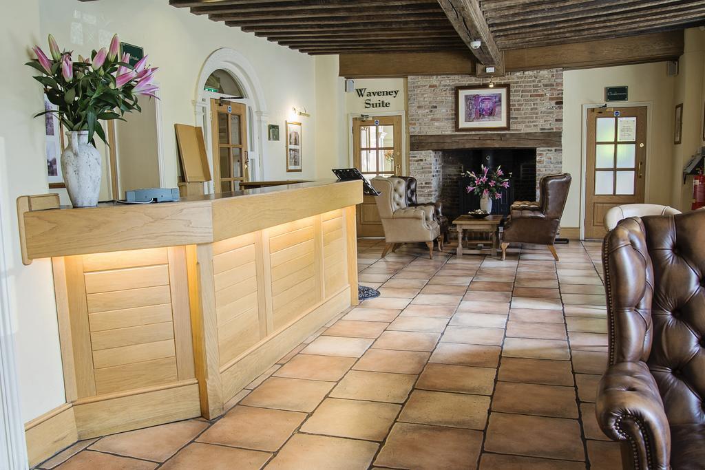 בקלס Waveney House Hotel מראה חיצוני תמונה