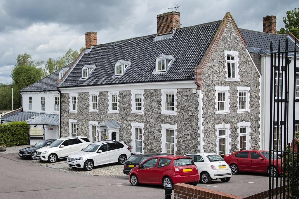 בקלס Waveney House Hotel מראה חיצוני תמונה